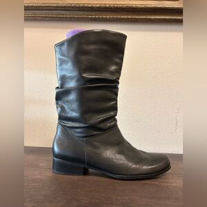 Vintage St. John’s Bay Slouch Boots